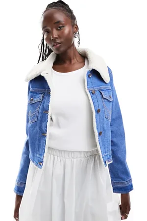 Wrangler Borg lined denim jacket with borg collar in mid