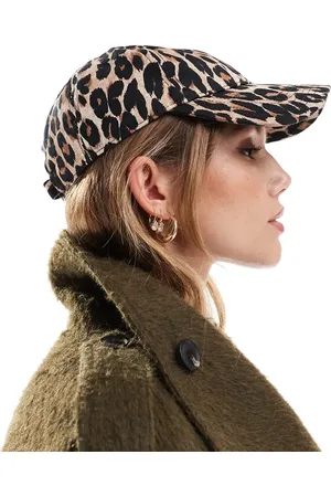 Accessorize Cap in leaopard print