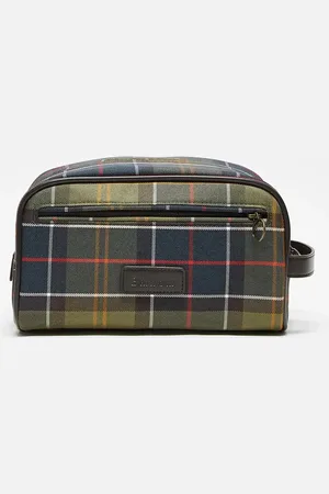 Barbour Washbag in classic tartan