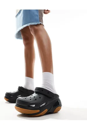 Crocs Bubble crush clog in with gum sole