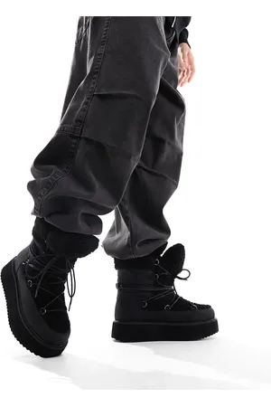 ASOS Lace up hiker boots in with borg