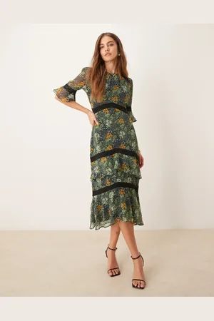 HOPE & IVY In collaboration with The William Morris Society tiered Hem midi dress with lace trims in dark floral