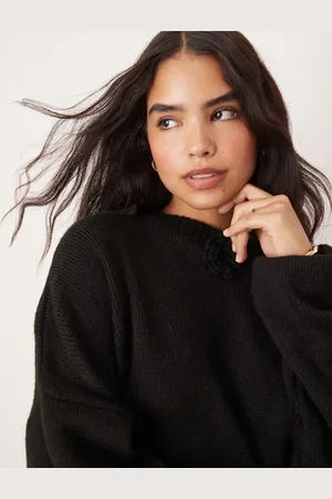 Glamorous Relaxed knitted jumper with rosette detail in