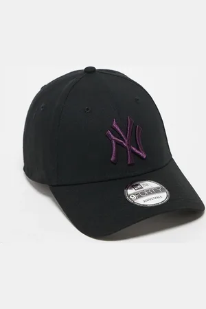 New Era NY Yankees 9forty cap in plum