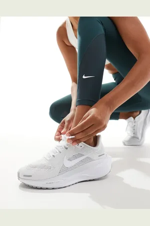 Nike Air Zoom Pegasus 41 trainers in and platinum
