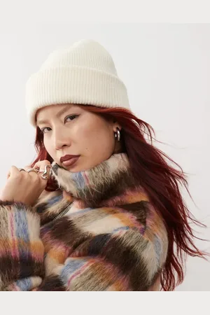 Monki Ribbed beanie hat in cream