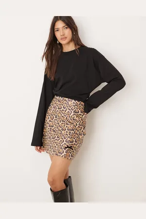 Miss Selfridge Faux leather mini skirt with bow detail in leopard