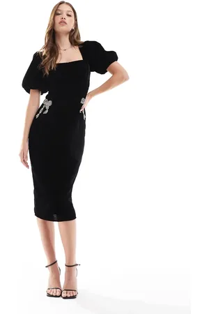 HOPE & IVY Square neck velvet midi dress with embellished bows in