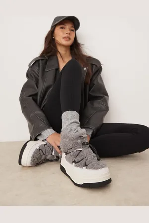Pajar Janie Low snow boot in charcoal