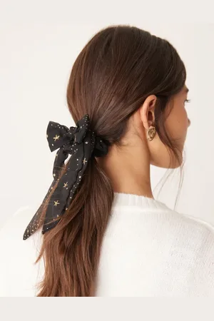 DesignB London Star bow hair scrunchie in