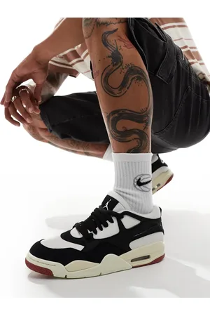 Jordan Air 4 remastered trainers in and black