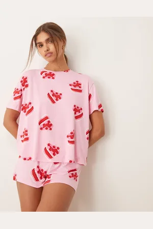 Urban Threads Poly oversized t-shirt and short pyjama set in heart cake print