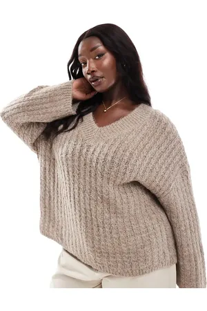Pieces® Pieces Curve open v neck jumper in taupe