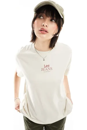 Lee Chest logo t-shirt in ecru