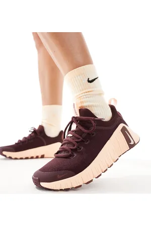 Nike Free Metcon 6 trainers in burgundy