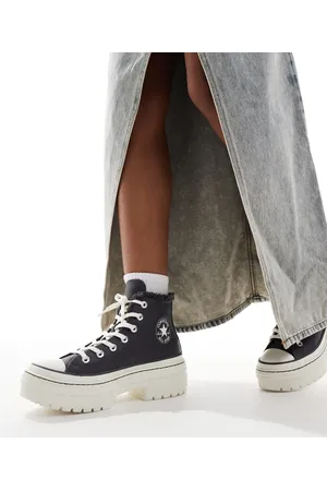 Converse Chuck Taylor All Star Lugged Hi Heel in and white