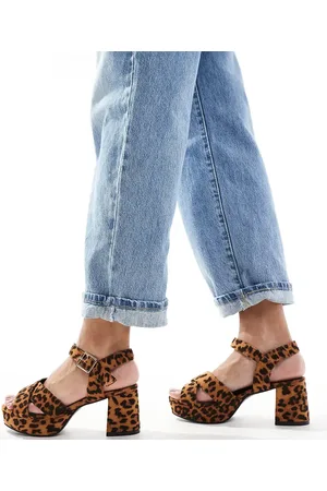 Yours Cross over block heels in leopard