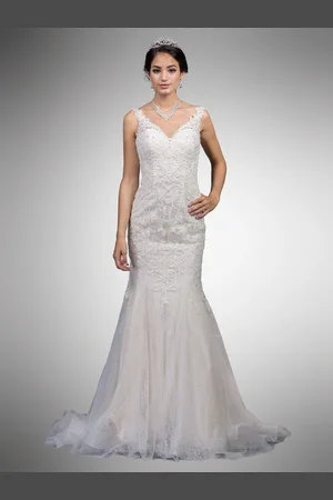 Dancing Queen Bridal 35 Lace Appliqued Trumpet Bridal Dress