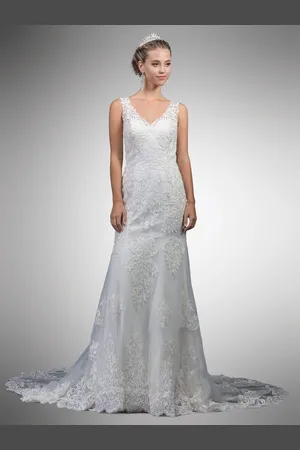 Dancing Queen Bridal 45 Lace Embroidered V-neck Gown With Train
