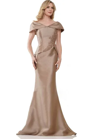 Rina Di Montella RD2941 - Applique Peplum Evening Gown