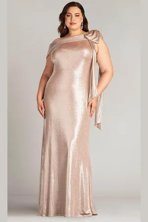Tadashi Shoji BSJ18371LQ - Valia Bow-Shoulder Gown - PLUS SIZE