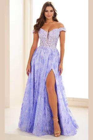 Ellie Wilde EW36039 - Plunging Sweetheart Lace-Up Prom Gown
