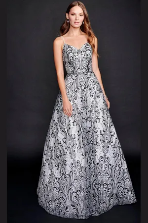 Nina Canacci 4304 - Sleeveless Embellished Prom Gown