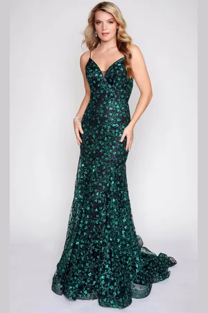 Nina Canacci 8210 - Sleeveless Lace-up Back Prom Gown