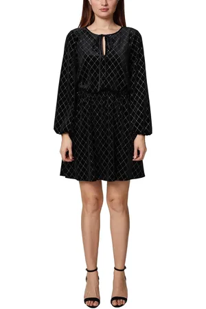 Sage Collective SU05D33 - Scoop Glittered Cocktail Dress