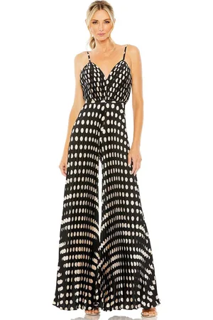 Ieena Duggal 27145 - V-Neck Sleeveless Jumpsuit