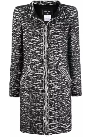 CHANEL 2010 bouclé zip-up jacket