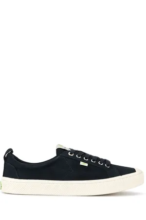 CARIUMA OCA low-top suede sneakers
