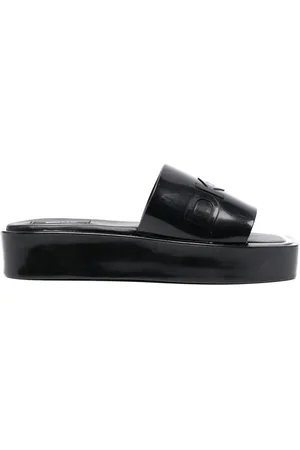 Dkny best sale embossed slides