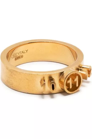 engraved-logo plaque band ring