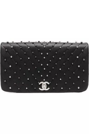 CHANEL 2019 Chevron studded Full Flap clutch