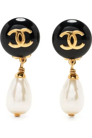 CHANEL 1997 CC pearl-embellished clip-on earrings