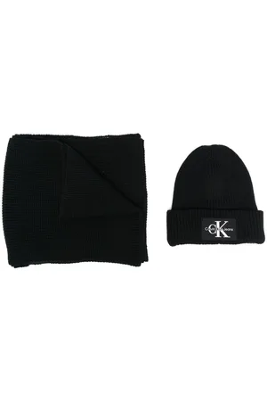 Calvin Klein Logo-patch beanie and scarf set