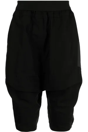 JULIUS Flap-pocket drop-crotch shorts