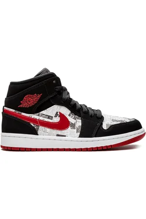 Jordan Air 1 Mid SE "Newspaper Air Times" sneakers