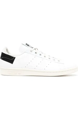 adidas Logo patch sneakers