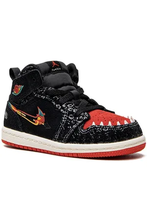 Jordan Air Jordan 1 Mid SE "Siempre Familia" sneakers