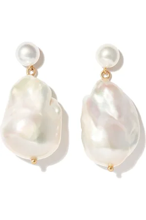 Mateo 14kt yellow pearl drop earring
