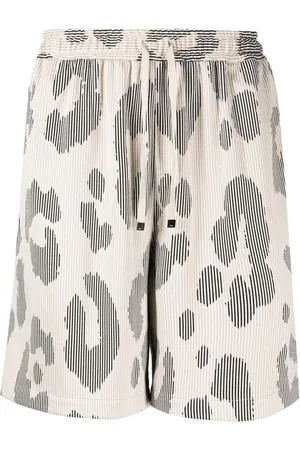 Off-Duty Uji animal print shorts