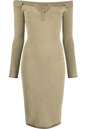 Jacquemus La robe Pampero off-shoulder polo dress