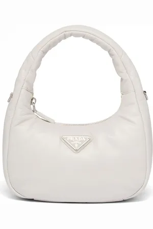 Chanel Pre-owned 2022-2023 Small Wavy CC Hobo Bag - White