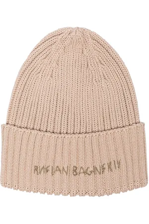 Ruslan Baginskiy Logo-print ribbed-knit beanie