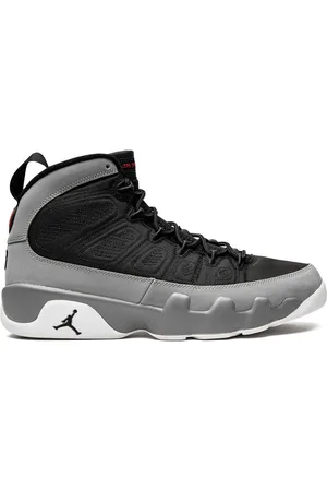 Jordan Air 9 Retro “Particle Grey” sneakers