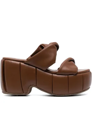 THEMOIRÈ Andromeda Basic sandals
