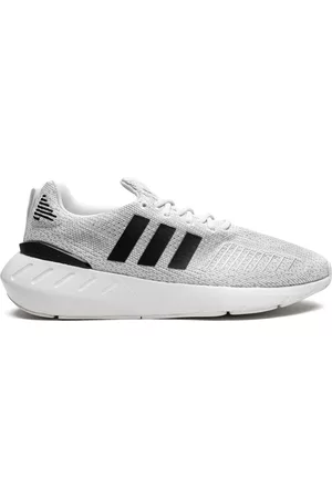 Adidas originals swift run sneakers in white with mint cheap stripe