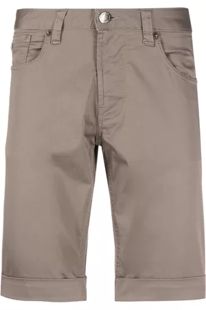 Emporio Armani Men Shorts - Logo-plaque chino shorts